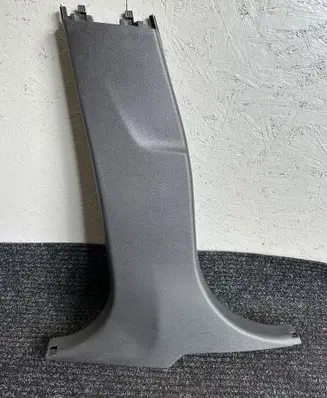 BMW X2 F39 (B) pillar trim (bottom) 7332817 21437510 51437332817