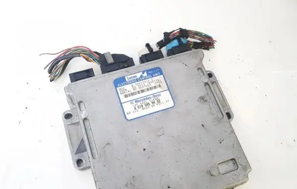 Mercedes-Benz C W202 Engine control unit/module a0195459432 r04010012d