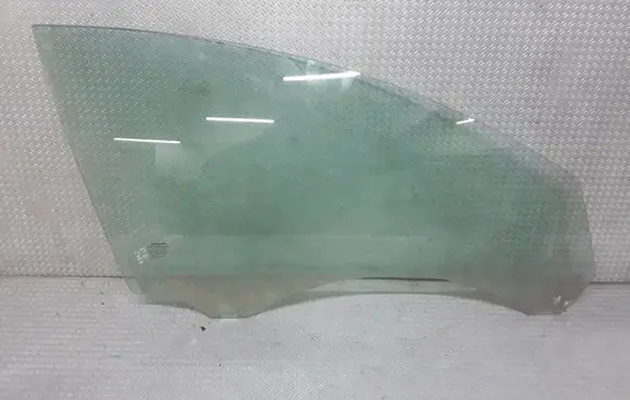 Volvo V50 Front door window glass four-door