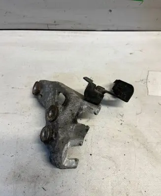 KIA Sportage Power steering pump mounting bracket 