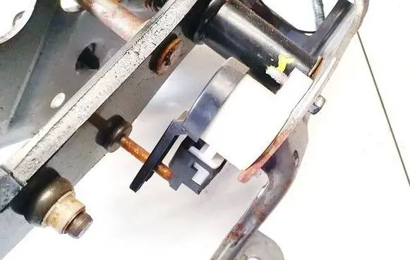 Brake pedal sensor switch