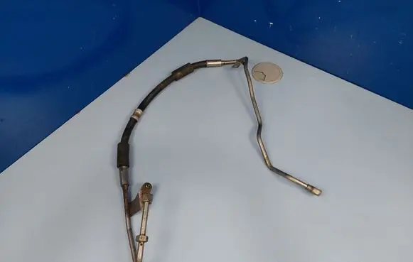 Power steering hose/pipe/line