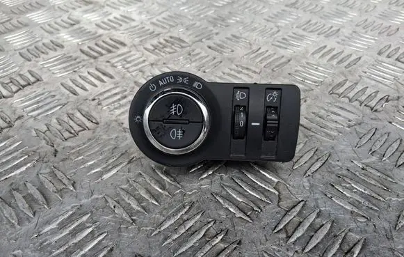 Opel Mokka Light switch 95297422
