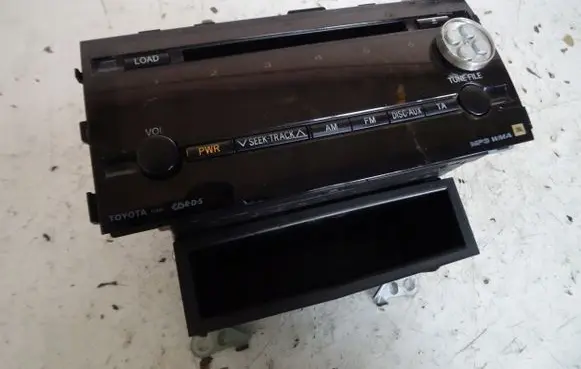 Toyota Prius (XW20) Radio/CD/DVD/GPS head unit 8612047240
