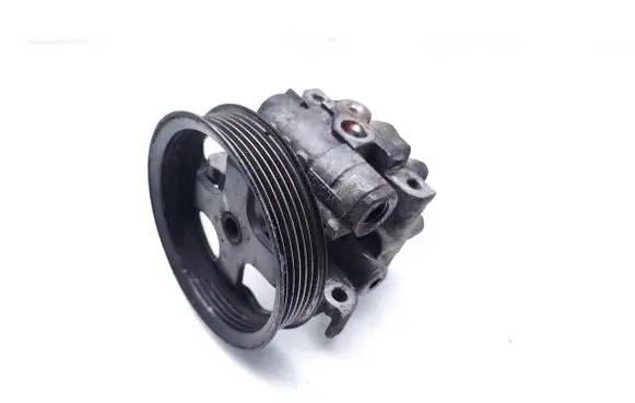 Ford Focus Power steering pump 2T143A696AJ