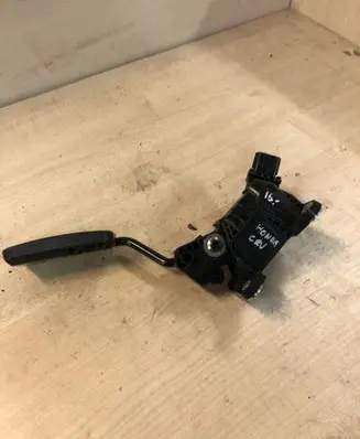 Honda CR-V Accelerator throttle pedal 2700000390