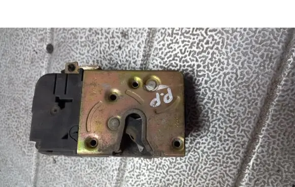 Peugeot 206 CC Front door lock