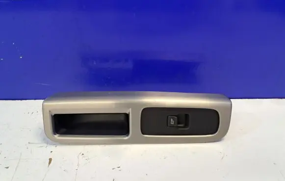 Volvo S40 Electric window control switch 8683815 30658448