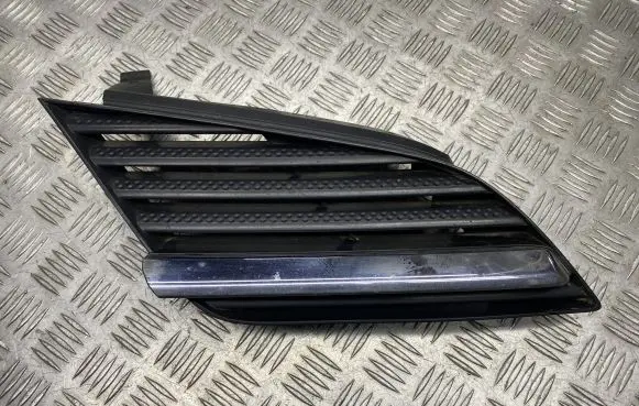 Nissan Primera Front grill 62320AU300