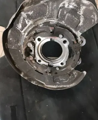 BMW X6 F16 Rear wheel hub 6877217 00500