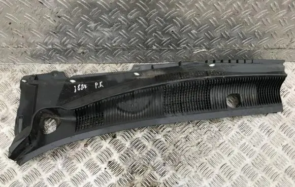 Mazda 6 Wiper trim gj6a507s1