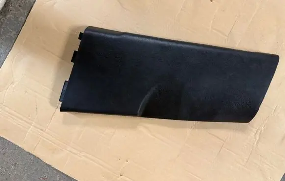 (B) pillar trim (bottom)