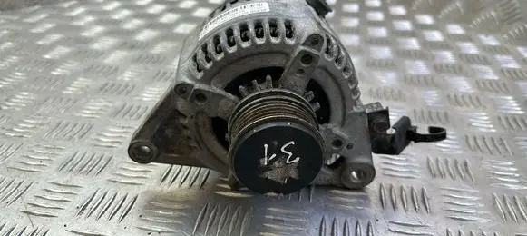 KIA Sportage Generator/alternator 373002A700 MS1042118840