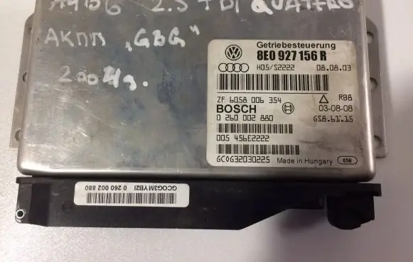 Audi A4 S4 B6 8E 8H Gearbox control unit/module 8E0927156R 0260002880 6058006354
