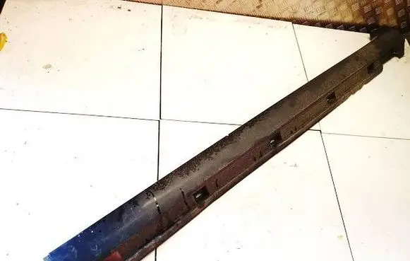 Volkswagen PASSAT B7 Sill 3AA853092C
