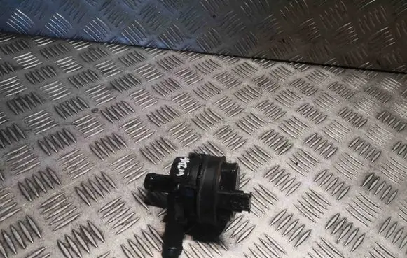 Mercedes-Benz B W246 W242 Electric auxiliary coolant/water pump 0005000686 A0005000686