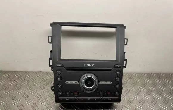 Ford Fusion II Climate control unit HS7T18E245BPB