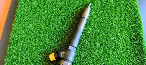 Opel Vivaro Fuel injector HMLGT2183R 553073 41150a