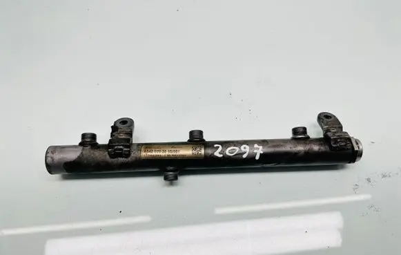 Mercedes-Benz CLS C218 X218 Fuel main line pipe A6420703095 1126500558