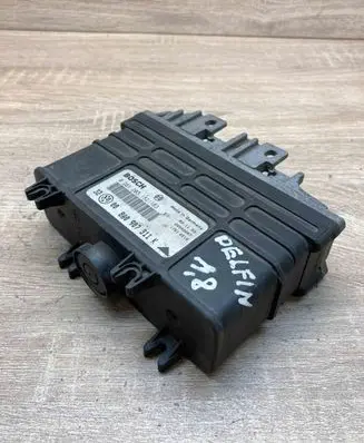 Volkswagen Golf III Engine control unit/module ECU 8A0907311K 0261203182