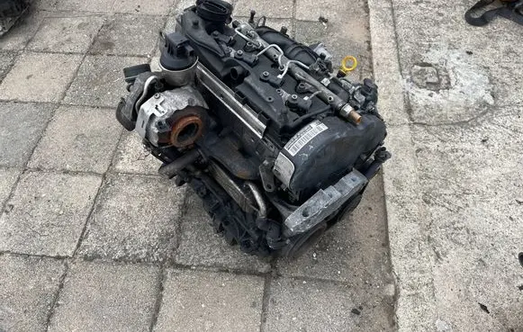 Volkswagen PASSAT B7 Engine CFF