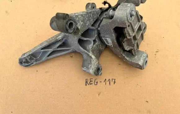 Mini One - Cooper Clubman R55 Gearbox mount 6784355 686235 678435501