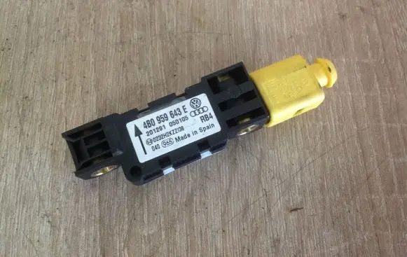 Audi A3 S3 8P Airbag deployment crash/impact sensor 4B0959643E