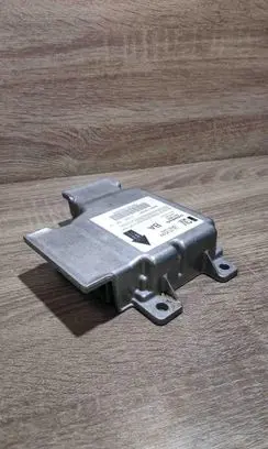 Opel Vectra C Airbag control unit/module 13102022 330518650