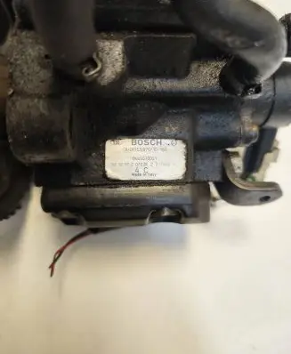 Peugeot 607 Fuel injection high pressure pump 0445010021