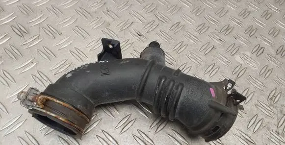Toyota Yaris Air intake duct part 178800M090 178810M090