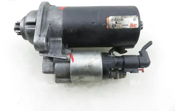 Volkswagen Golf V Starter motor S0090