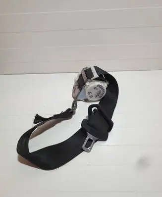 Rear seatbelt