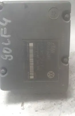 Volkswagen Golf IV ABS Pump 1J0907379P 1J0614117D