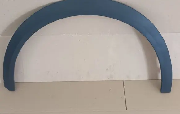 Opel Frontera Front arch trim 9847643780