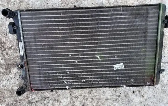 Coolant radiator