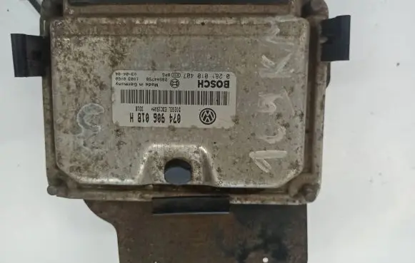 Volkswagen II LT Engine ECU kit and lock set 074906018H 28SA4758 0281010407