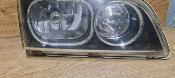 Volvo S40, V40 Headlight/headlamp 30899885