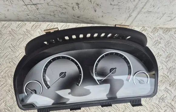 BMW 7 F01 F02 F03 F04 Speedometer (instrument cluster) 9363243 0263726156