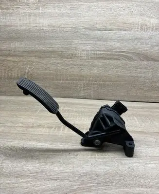Opel Vectra C Accelerator throttle pedal 9186726 6PV00832300