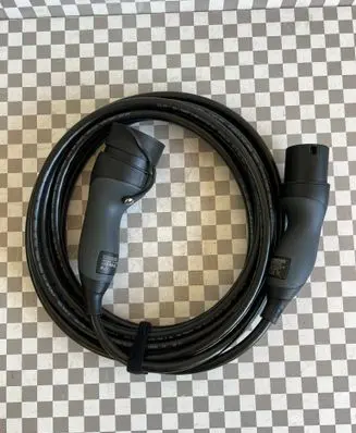 Mercedes-Benz EQC Electric car charging cable A0005832405