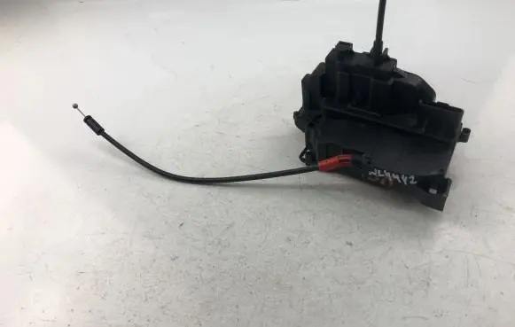 Renault Megane III Coupe door lock (next to the handle) 