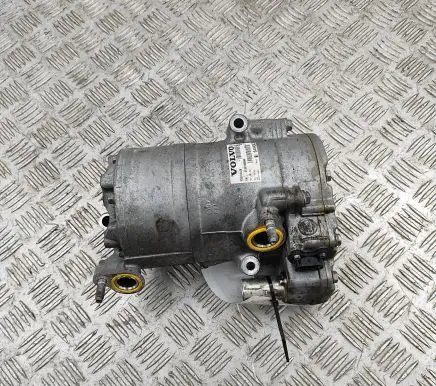Volvo XC90 Air conditioning (A/C) compressor (pump) 31455426