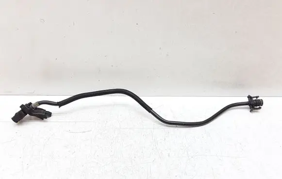 Volvo V70 Engine coolant pipe/hose