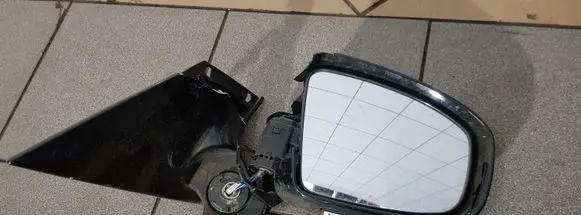 Nissan Murano Z51 Front door electric wing mirror