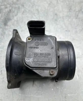 Audi A3 S3 8L Mass air flow meter 06A906461B 023900