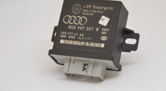 Audi A4 S4 B8 8K Light module LCM 8K0907357B