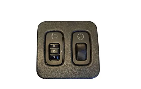 Mitsubishi Pajero Headlight level height control switch