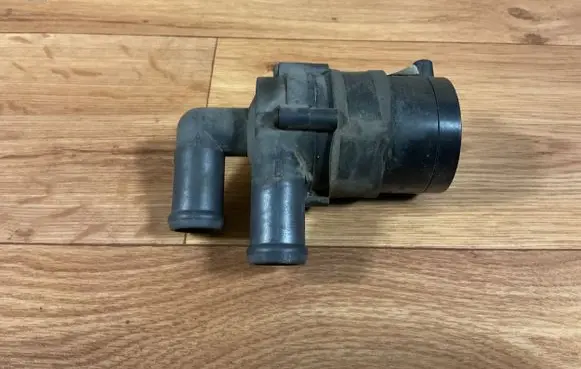 Volkswagen PASSAT B6 Electric auxiliary coolant/water pump 702671330 12T283