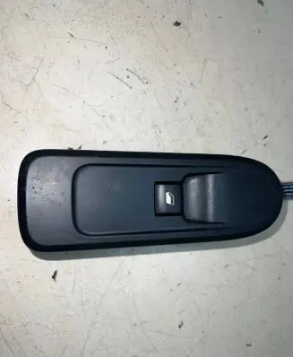 Peugeot 308 Electric window control switch 11688