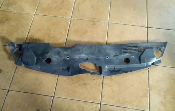 Toyota Corolla Verso AR10 Radiator trim 532890F010